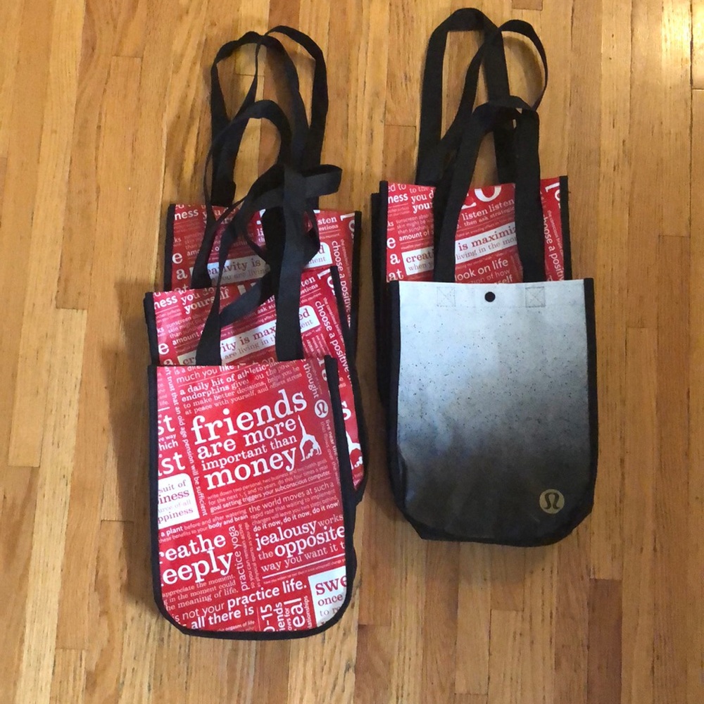 Lululemon bags